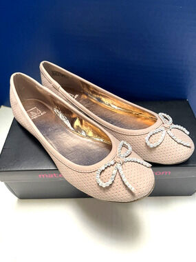 Material Girl Size 8.5 M Blush Farro Ballet Flats Crystal Bows NEW Shoes